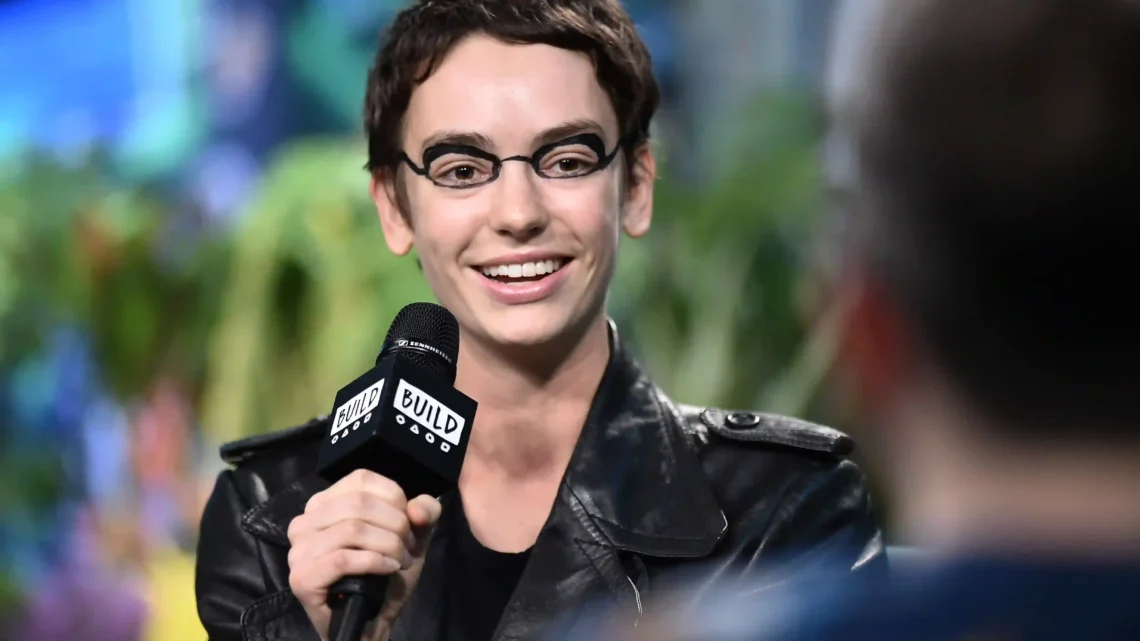 Brigette Lundy-Paine Biography: Gender, Age, Partner, Net Worth, Height, Movies, Instagram, Wikipedia, Relationship, TV Shows Brigette Lundy-Paine Biography: Gender, Age, Partner, Net Worth, Height, Movies, Instagram, Wikipedia, Relationship, TV Shows