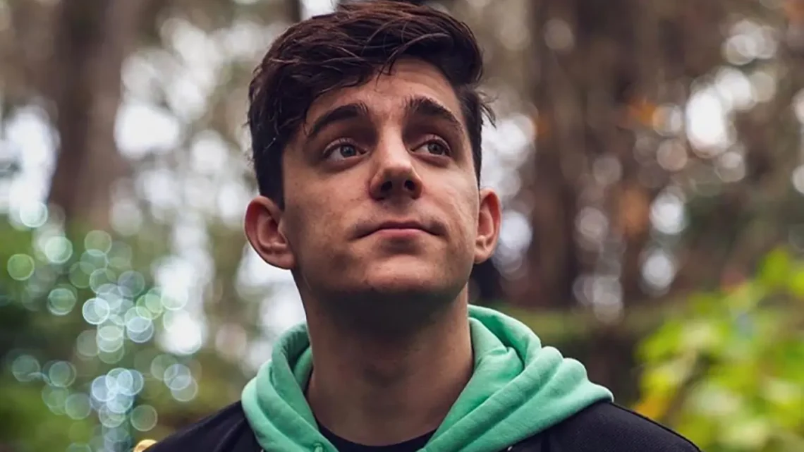CrankGamePlays ‘Ethan Nestor’ Biography: Age, Birthday, Girlfriend, Instagram, Net Worth, Pronouns, Height, Wikipedia, Twitter, Tattoo CrankGamePlays ‘Ethan Nestor’ Biography: Age, Birthday, Girlfriend, Instagram, Net Worth, Pronouns, Height, Wikipedia, Twitter, Tattoo
