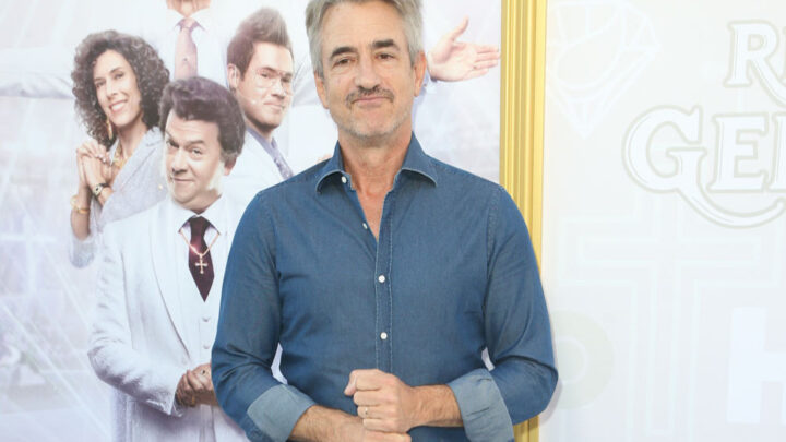 Dermot Mulroney Biography: Wife, Age, Friends, Net Worth, IMDb, New Girl, Wikipedia, Height, Son, Movies, TV Shows