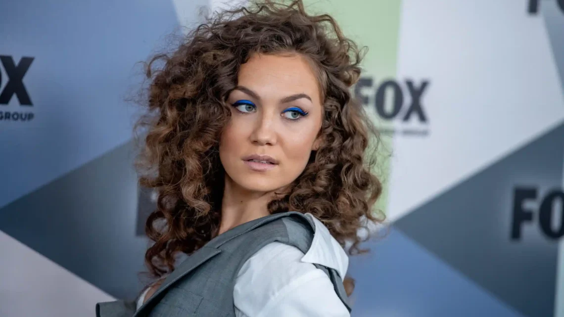 Jude Demorest Biography: Baby, Songs, Husband, Age, Net Worth, Instagram, TikTok, Height, Wikipedia, Movies, TV Shows Jude Demorest Biography: Baby, Songs, Husband, Age, Net Worth, Instagram, TikTok, Height, Wikipedia, Movies, TV Shows