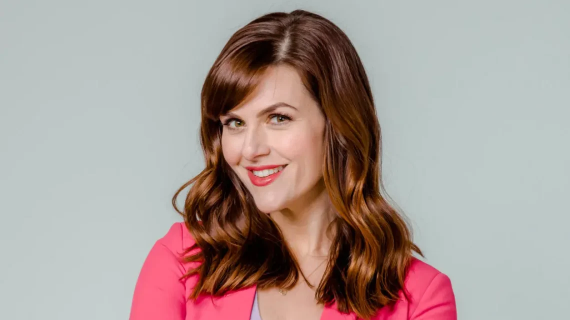 Sara Rue Biography: Net Worth, IMDb, Age, Instagram, Wight Loss, Height, Husband, Wikipedia, Photos, Daughter Sara Rue Biography: Net Worth, IMDb, Age, Instagram, Wight Loss, Height, Husband, Wikipedia, Photos, Daughter