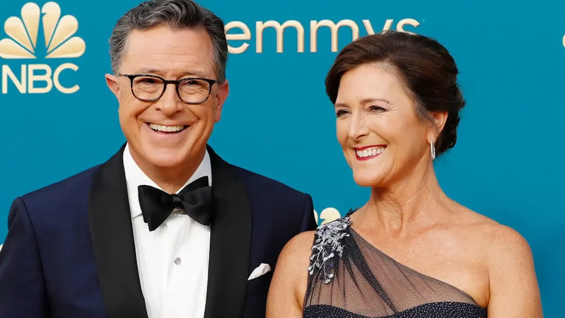 Stephen Colbert’s wife Evelyn McGee-Colbert Biography: Net Worth, Parents, Age, Birthday, Height, Husband, Instagram, Education, Wiki Stephen Colbert’s wife Evelyn McGee-Colbert Biography: Net Worth, Parents, Age, Birthday, Height, Husband, Instagram, Education, Wiki