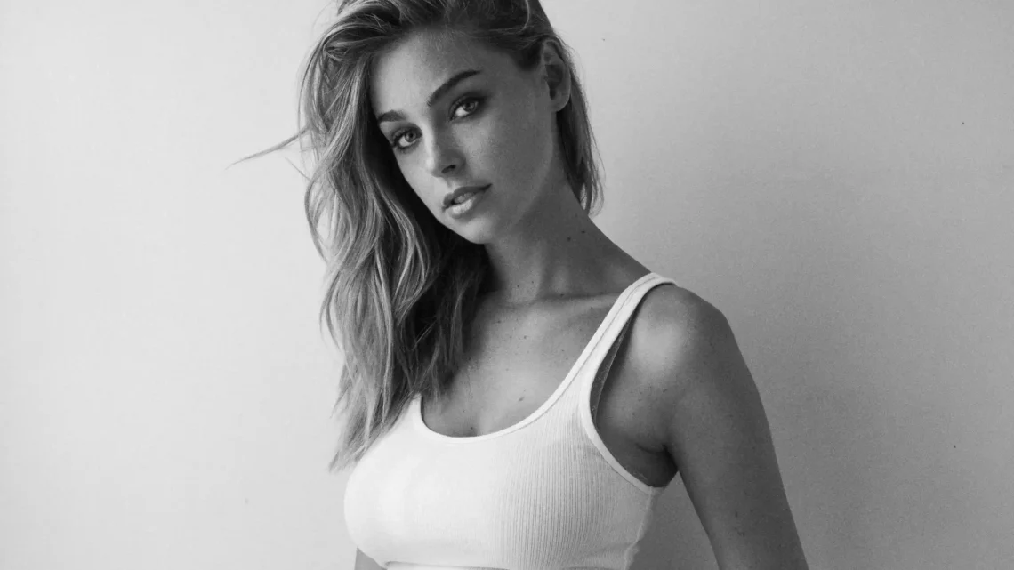 Elizabeth Turner Biography: Boyfriend, Age, Wikipedia, Net Worth, Height, John Turner, Ryan Eggold, Pirates of The Caribbeans