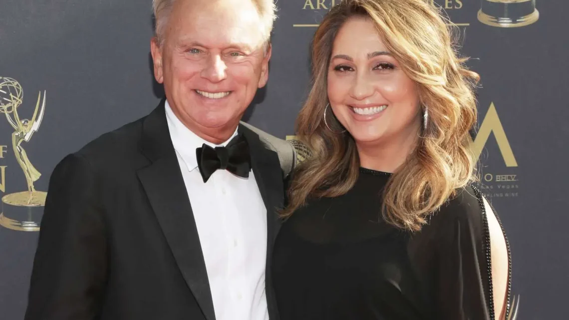 Pat Sajak’s Wife Lesly Brown Biography: Parents, Age, Wikipedia, Net Worth, Nationality, Ethnicity, Children, Husband Pat Sajak’s Wife Lesly Brown Biography: Parents, Age, Wikipedia, Net Worth, Nationality, Ethnicity, Children, Husband