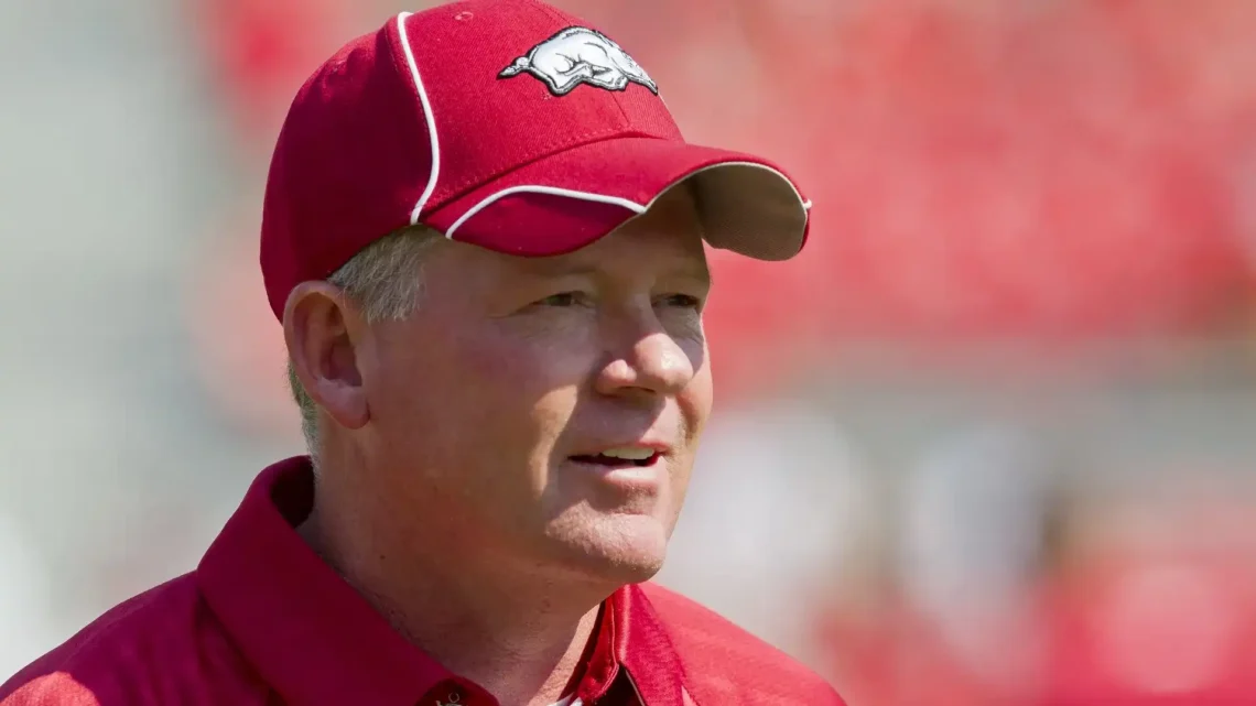 Bobby Petrino Biography: Wife, Salary, Net Worth, Record, News, Age, Past Teams Coached, Family, Note, Wikipedia, Lamar Jackson