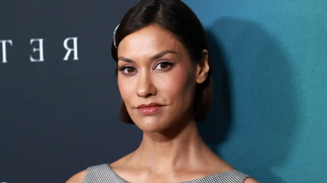 Janina Gavankar Biography: Boyfriend, Age, Ben Affleck, Net Worth, Movies, Husnand, Arrow, TV Shows, Instagram, Voice Acting, Questlove, Partner Janina Gavankar Biography: Boyfriend, Age, Ben Affleck, Net Worth, Movies, Husnand, Arrow, TV Shows, Instagram, Voice Acting, Questlove, Partner