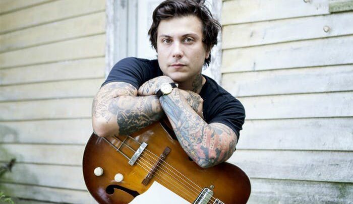 Frank Iero Biography: Height, Merch, Net Worth, Music Groups, Age, Wife, Guitar, Logo, Instagram, Twitter, Tattoos, Lyrics, Wikipedia