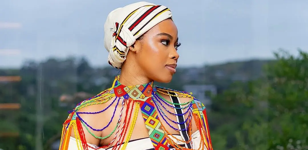Kwezi Ndlovu Biography: Boyfriend, Age, Net Worth, Body In Bikini, Pictures, Height, Linda Mtoba, Umkhokha, Wikipedia, Father, Sister, Twitter Kwezi Ndlovu Biography: Boyfriend, Age, Net Worth, Body In Bikini, Pictures, Height, Linda Mtoba, Umkhokha, Wikipedia, Father, Sister, Twitter