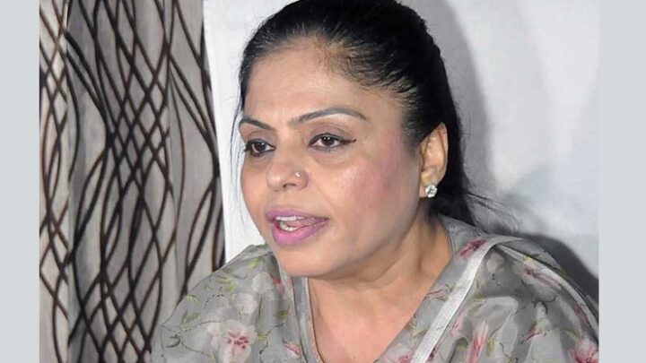 Manisha Gulati Biography: Husband, Photos, Age, Contact Number, Net Worth, Wikipedia, Instagram, Qualifications, Posts, Salary, Children