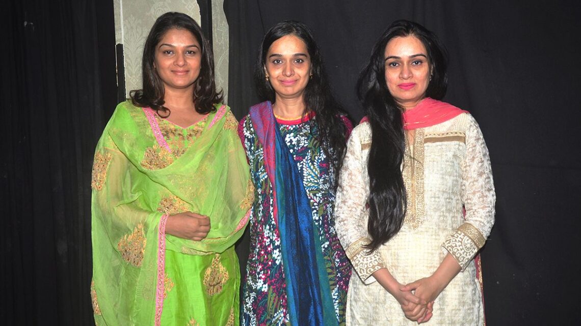 Shraddha Kapoor’s Mother Shivangi Kolhapure Biography: Husband, Age, Movies, Net Worth, Sister, Wikipedia, Daughter, Young, Padmini Shraddha Kapoor’s Mother Shivangi Kolhapure Biography: Husband, Age, Movies, Net Worth, Sister, Wikipedia, Daughter, Young, Padmini