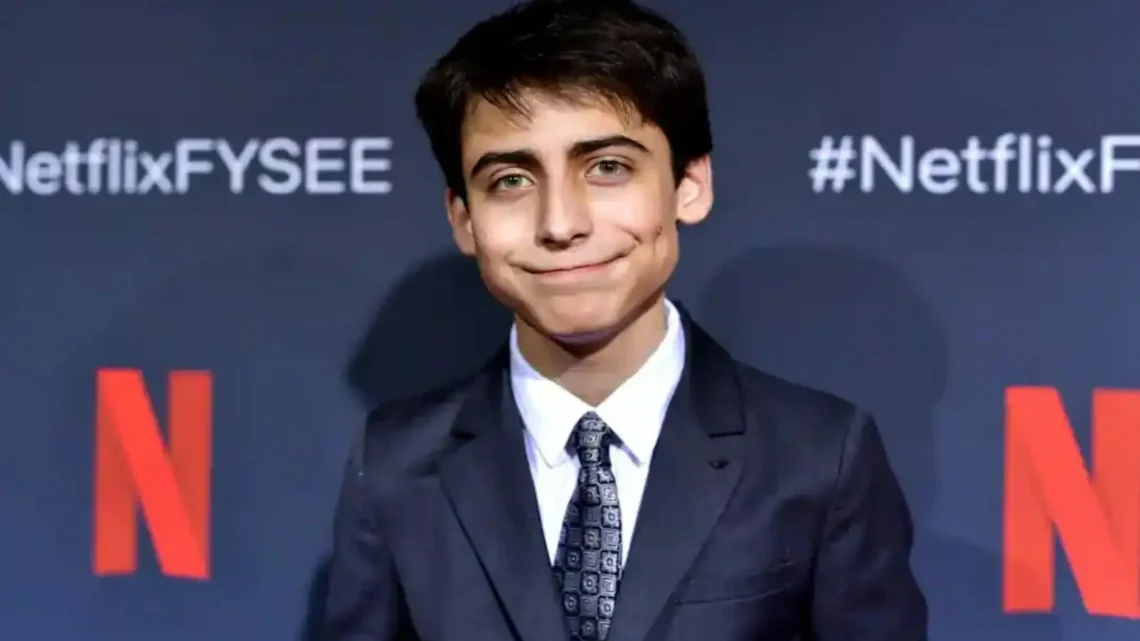 Aidan Gallagher Biography: Girlfriend, Height, Age, Parents, Net Worth, Songs, TV Shows, Instagram, Brother, Phone Number, Siblings, Wikipedia Aidan Gallagher Biography: Girlfriend, Height, Age, Parents, Net Worth, Songs, TV Shows, Instagram, Brother, Phone Number, Siblings, Wikipedia