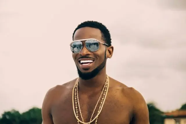D’banj Biography: Songs, Wife, Age, Child, Net Worth, Wikipedia, House, Albums, Siblings, Photos, Record Label, Girlfriend D’banj Biography: Songs, Wife, Age, Child, Net Worth, Wikipedia, House, Albums, Siblings, Photos, Record Label, Girlfriend