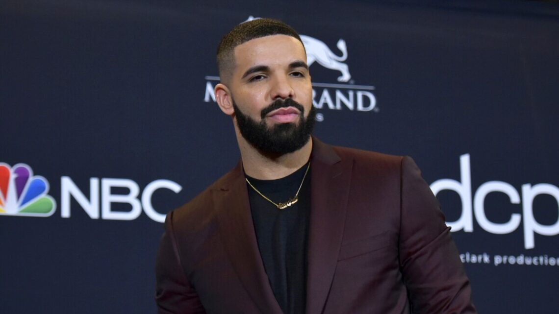 Drake Biography: Girlfriend, Songs, Net Worth, Age, Meaning, Wife, Instagram, News, Religion, Albums, Height, Child, House, Wikipedia, Photos