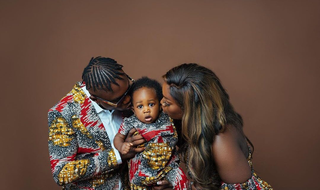 Zlatan Ibile Biography: Age, Girlfriend, Child, Baby Mama, Net Worth, Songs, Albums, Wikipedia, House, Cars, Wife, Record Label Zlatan Ibile Biography: Age, Girlfriend, Child, Baby Mama, Net Worth, Songs, Albums, Wikipedia, House, Cars, Wife, Record Label