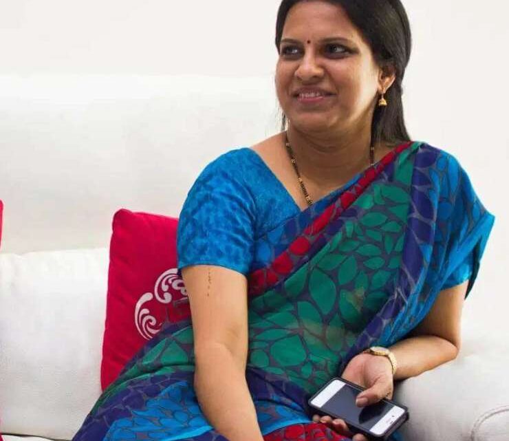 Bharathi Baskar Biography: Health, Age, Latest News, Net Worth, Daughter, Husband, Salary, Wikipedia, Father, Family, Books, Contact Number