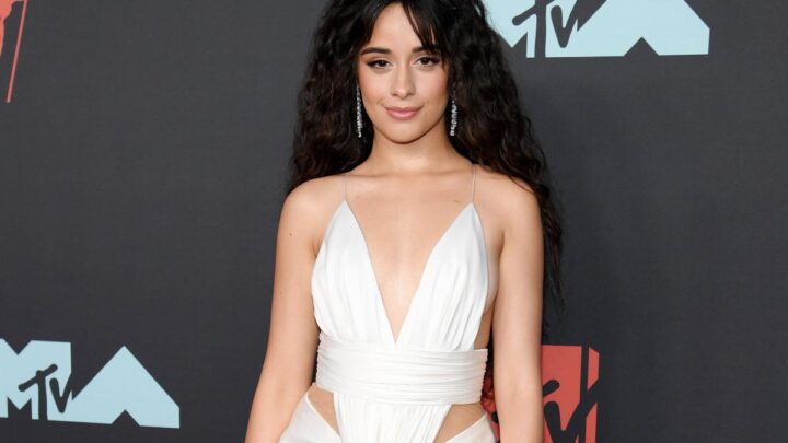Camila Cabello Biography: Net Worth, Age, Boyfriends, Movies, Songs, Albums, Lyrics, Cinderella, Husband, Wikipedia, Height