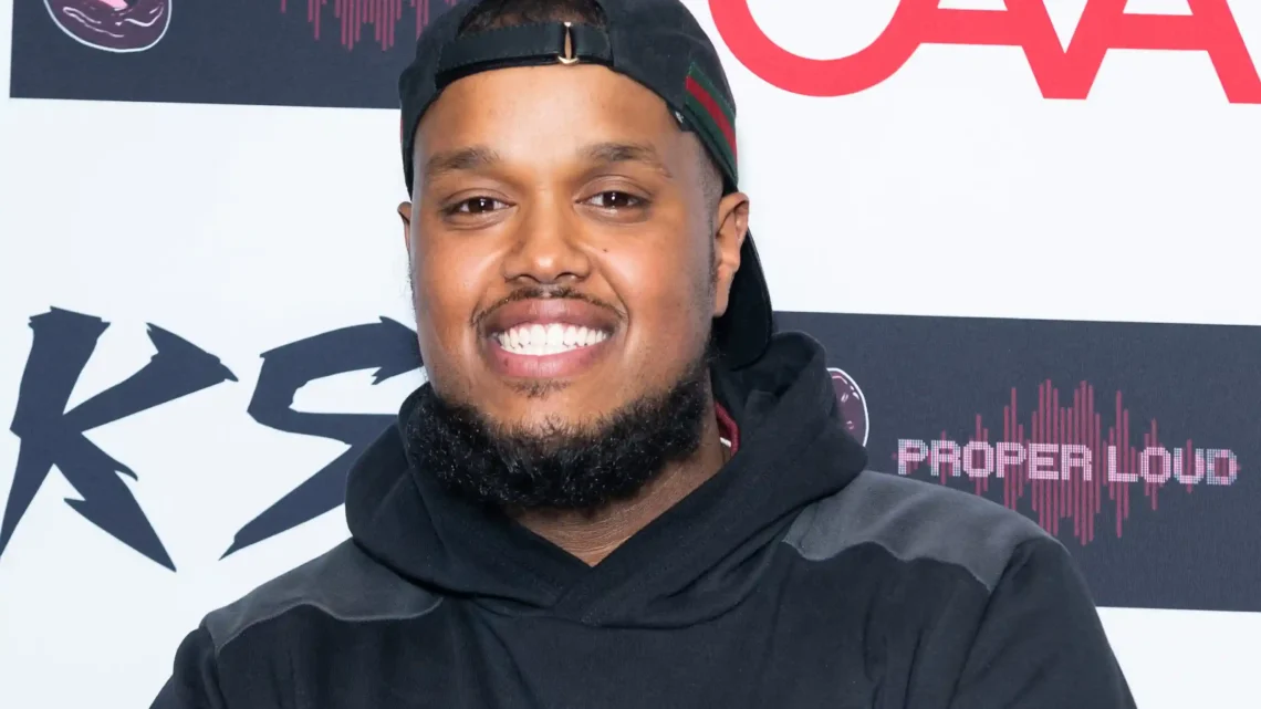 Chunkz Biography: Net Worth, Age, Real Name, Football, Instagram, Girlfriend, Weight Loss, YouTube, Twitter, Instagram, Wikipedia Chunkz Biography: Net Worth, Age, Real Name, Football, Instagram, Girlfriend, Weight Loss, YouTube, Twitter, Instagram, Wikipedia
