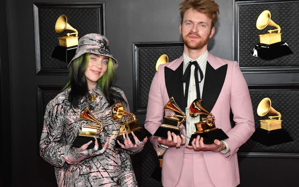 Finneas O’Connell Biography: Net Worth, Songs, Age, Wife, Age, Height, Sister, Instagram, Grammy, Girlfriend, Modern Family, Wikipedia Finneas O’Connell Biography: Net Worth, Songs, Age, Wife, Age, Height, Sister, Instagram, Grammy, Girlfriend, Modern Family, Wikipedia