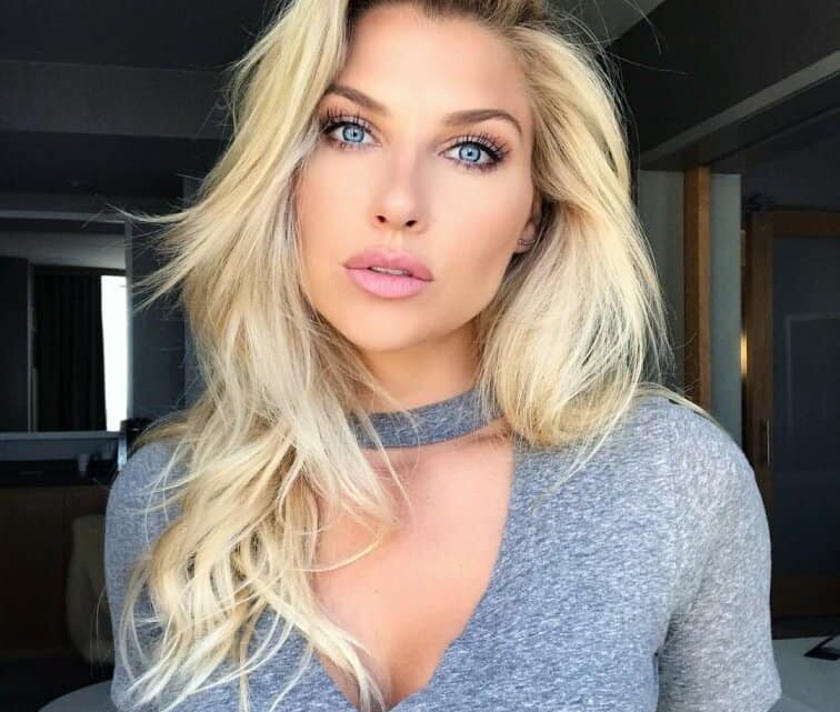 Sports Reporter Melanie Collins Biography: Age, Married Husband, Net Worth, Father, Instagram, Boyfriend, Height, Wikipedia, NFL, CBS Sports Reporter Melanie Collins Biography: Age, Married Husband, Net Worth, Father, Instagram, Boyfriend, Height, Wikipedia, NFL, CBS