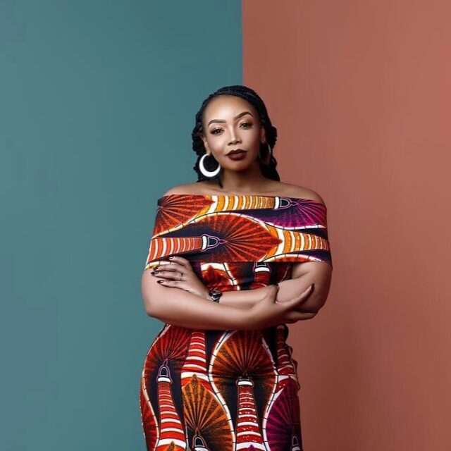 Thembisa Mdoda Bography, Husband, Twins, Age, Net Worth, Sisters, Wedding Pictures, Hairstyles, Instagram, Dresses, Wikipedia