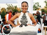 Zandile Msutwana Bio, Husband, Age, The Queen, Net Worth, Baby, Tattoo, Body, Partner, Illness, Wikipedia, Loyiso, Photos, Boyfriend