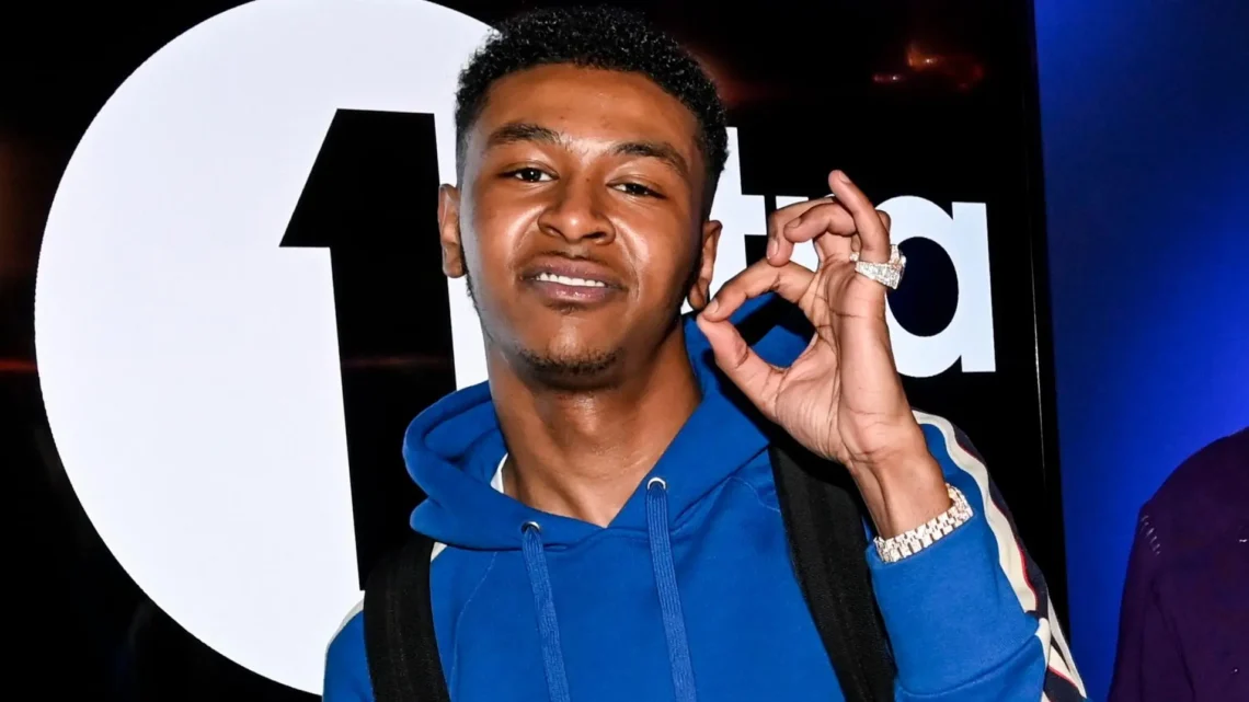 DigDat Biography: Girlfriend, Manager, Instagram, Net Worth, Age, Songs, Religion, Lamborghini, Twitter, Lyrics, Height, Wikipedia