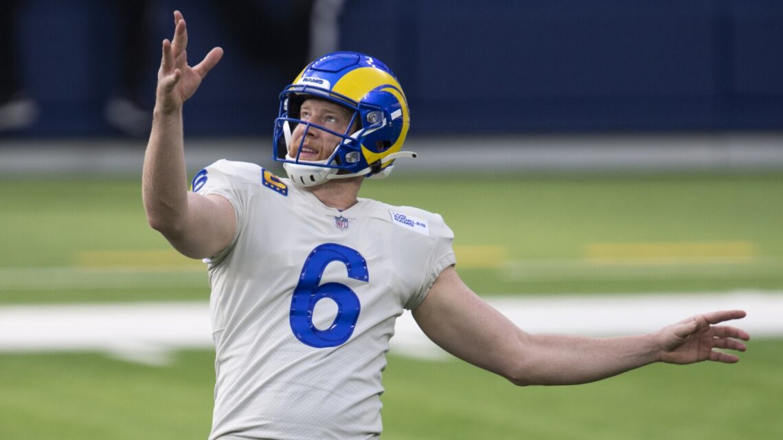 John Hekker Biography: Salary, Wife, Age, Net Worth, Parents, High School, Family, House, NFL, Contract, Stats, Masked Singer, Wikipedia John Hekker Biography: Salary, Wife, Age, Net Worth, Parents, High School, Family, House, NFL, Contract, Stats, Masked Singer, Wikipedia