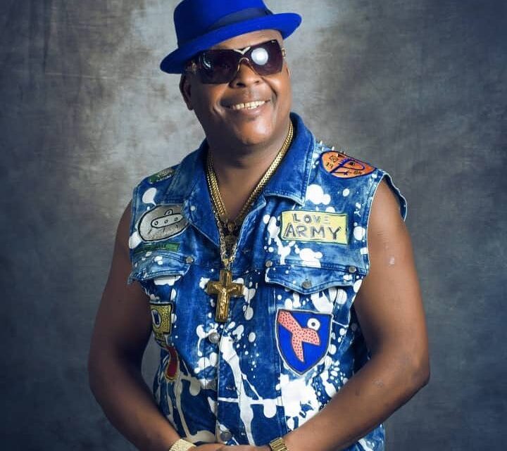 Shina Peters Biography: Age, Wife, Children, Net Worth, House, Songs, Albums, Instagram, Photos, Wikipedia, Afro-juju Shina Peters Biography: Age, Wife, Children, Net Worth, House, Songs, Albums, Instagram, Photos, Wikipedia, Afro-juju
