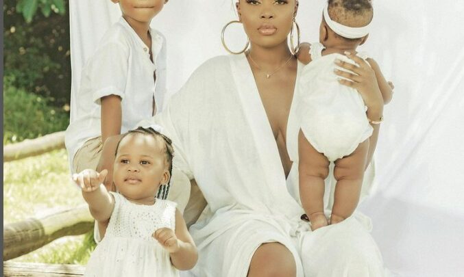 Sithelo Shozi Biography: First Baby Daddy, Age, Net Worth, Songs, Parents, Boyfriend, Husband, Sister, Mother, News, Twitter, Pregnant, Wikipedia