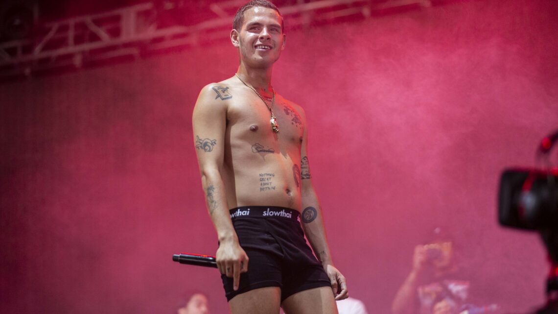 Slowthai Biography: Teeth, Net Worth, Age, Ethnic Background, Girlfriend, Instagram, Interview, Songs, Tickets, Height, Tour, Cancelled, Wikipedia Slowthai Biography: Teeth, Net Worth, Age, Ethnic Background, Girlfriend, Instagram, Interview, Songs, Tickets, Height, Tour, Cancelled, Wikipedia