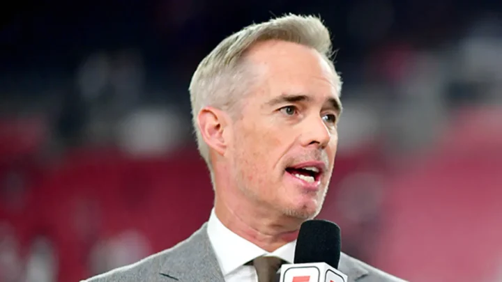 Joe Buck Biography: Wife, Net Worth, Height, Salary, Age, ESPN Contract, Dad, Height, Children, Wikipedia, Photos Joe Buck Biography: Wife, Net Worth, Height, Salary, Age, ESPN Contract, Dad, Height, Children, Wikipedia, Photos
