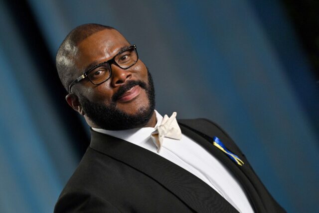 Tyler Perry Bio, Wife, Studios, Age, Kids, Girlfriend, Net Worth, Age, Daughter, Movies, TV Shows, Parents, Height, House, Wikipedia