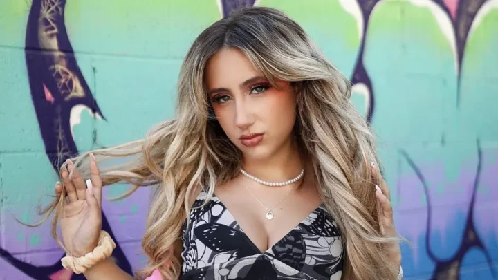 Ava Kolker Biography: Boyfriend, Age, Parents, Movies, Net Worth, TV Shows, Height, Birthday, Instagram, Sisters, Songs, TikTok, Wikipedia, Siblings Ava Kolker Biography: Boyfriend, Age, Parents, Movies, Net Worth, TV Shows, Height, Birthday, Instagram, Sisters, Songs, TikTok, Wikipedia, Siblings