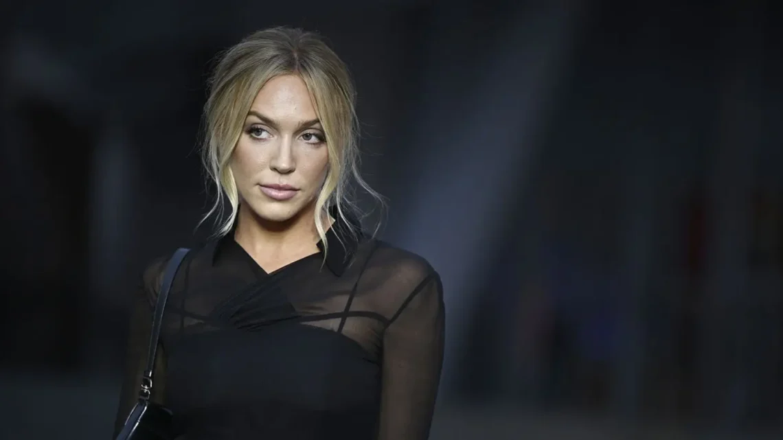 Alexandra “Alex” Cooper Biography: Boyfriend, Net Worth, Height, Age, Podcast, Instagram, TikTok, Wikipedia, Merch, Twitter, Father, Chris Hemsworth