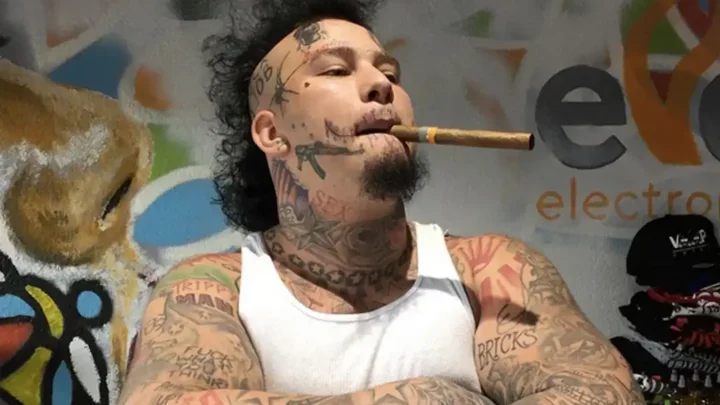 Stitches (rapper) Biography: Age, Wife, Haircut, Net Worth, New Songs, Height, Instagram, White, Wikipedia, Girlfriend, Children, Siblings Stitches (rapper) Biography: Age, Wife, Haircut, Net Worth, New Songs, Height, Instagram, White, Wikipedia, Girlfriend, Children, Siblings