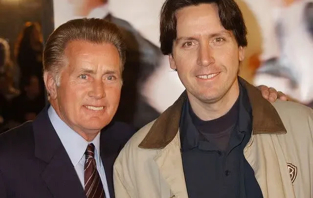 Charlie Sheen’s brother Ramon Estevez Biography: Height, Wife, Net Worth, Movies, Age, Partner, Mother, Children, Images, Wikipedia, Parents, Siblings Charlie Sheen’s brother Ramon Estevez Biography: Height, Wife, Net Worth, Movies, Age, Partner, Mother, Children, Images, Wikipedia, Parents, Siblings