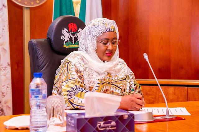 Aisha Buhari Bio, Age, News, Husband, Net Worth, Children, Dinner, WhatsApp & Phone Number, Facebook, Cup, Video, Wikipedia