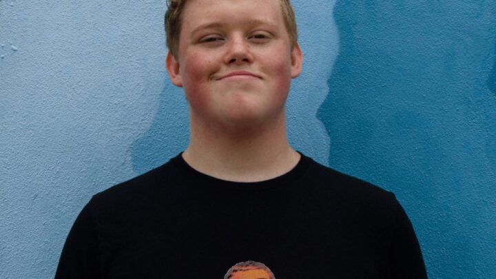 Brandon Bowen Biography: Age, Girlfriend, Net Worth, YouTube, Vine, Instagram, TikTok, Wikipedia, Photos