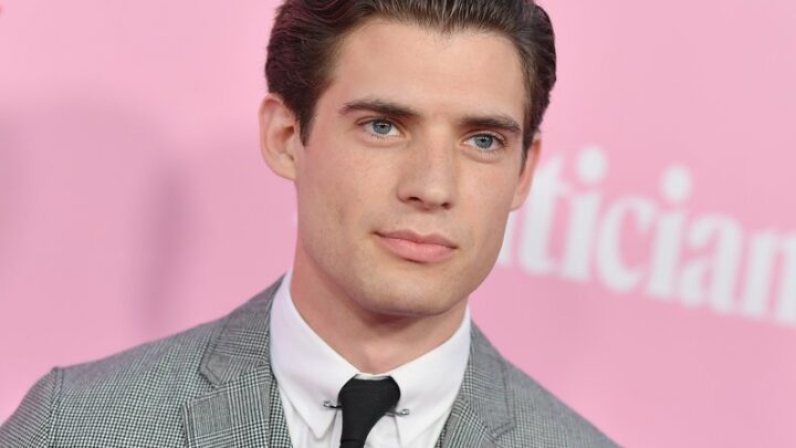 David Corenswet Biography: Age, Girlfriend, Height, Net Worth, Superman, IMDb, Movies, TV Shows, Interview, Sister, Instagram, Wikipedia