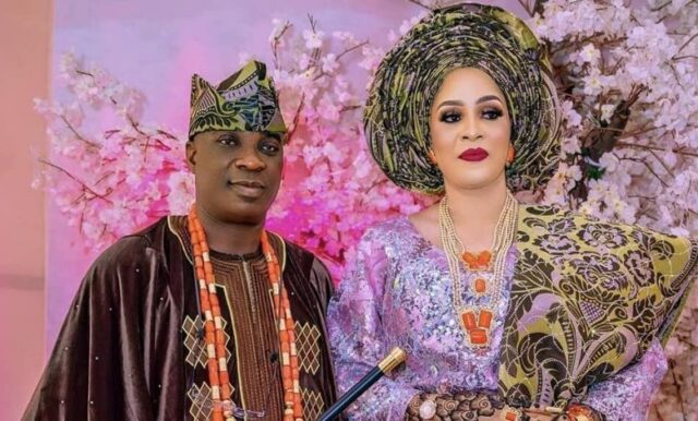 Emmanuella Ropo Biography: Age, Ex, Husband, Net Worth, Instagram, Wasiu Ayinde, Ooni Of Ife, K1, Titi Marshal, Pictures, Wikipedia Emmanuella Ropo Biography: Age, Ex, Husband, Net Worth, Instagram, Wasiu Ayinde, Ooni Of Ife, K1, Titi Marshal, Pictures, Wikipedia