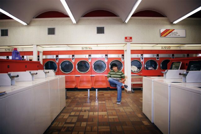 Exploring the Option of Coin Laundry Service and its Benefits