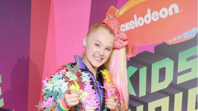 JoJo Siwa Bio, Net Worth, Boyfriend, Age, Songs, Parents, Movies,m TV Shows, Height, TikTok, Real Name, Boomerang, Wikipedia