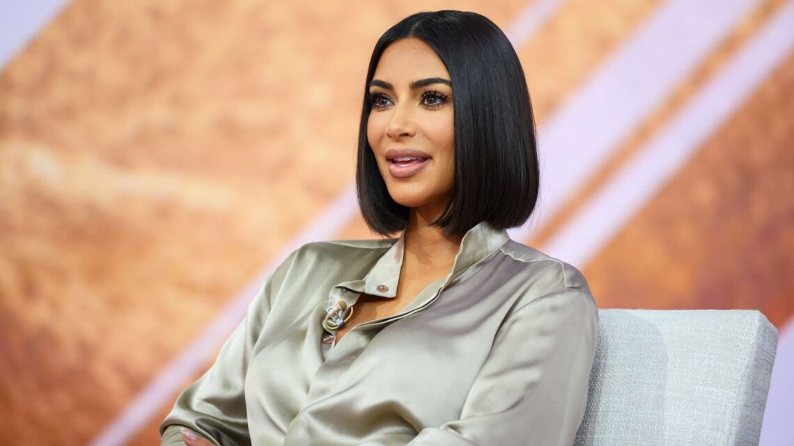 Kim Kardashian Biography: Net Worth, Husband, Business, Age, Boyfriend, Height, Family, Kids, Parents, Siblings, News, Instagram, Wikipedia, House, Pete Davidson Kim Kardashian Biography: Net Worth, Husband, Business, Age, Boyfriend, Height, Family, Kids, Parents, Siblings, News, Instagram, Wikipedia, House, Pete Davidson