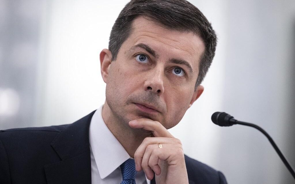 Pete Buttigieg Biography: Twins, Age, Wife, Net Worth, Baby, Family, Office, Husband, Twitter, Ex, Speech, Salary, Height, Wikipedia, Parents, Interview Pete Buttigieg Biography: Twins, Age, Wife, Net Worth, Baby, Family, Office, Husband, Twitter, Ex, Speech, Salary, Height, Wikipedia, Parents, Interview