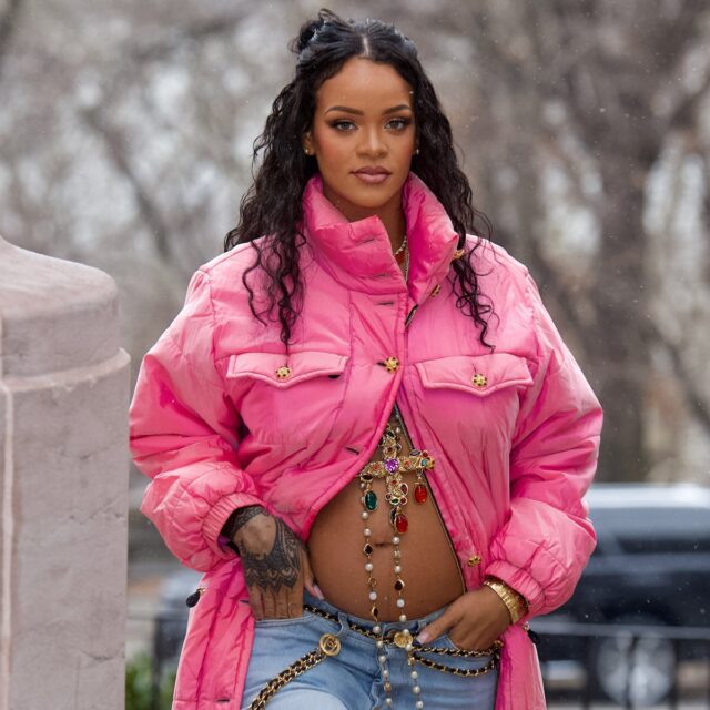 Rihanna Biography, Net Worth, Boyfriend, Age, Husband, Child, Instagram, Songs, Albums, Perfume, Movies, TV Shows, Wikipedia, Height, Parents