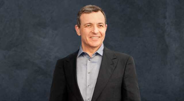 Robert “Bob” Iger Biography: Children, Net Worth, Age, Face, Wife, Book, Height, LinkedIn, Salary, Family, House, Quotes, Twitter Robert “Bob” Iger Biography: Children, Net Worth, Age, Face, Wife, Book, Height, LinkedIn, Salary, Family, House, Quotes, Twitter