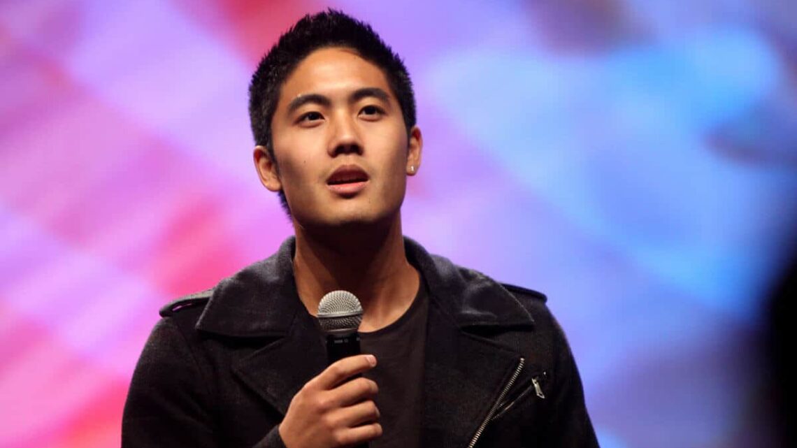 Ryan Higa Biography: Age, Girlfriend, Net Worth, Instagram, Games, Real Name, Wife, Twitch, YouTube, Reddit, Pronunciation, Wikipedia Ryan Higa Biography: Age, Girlfriend, Net Worth, Instagram, Games, Real Name, Wife, Twitch, YouTube, Reddit, Pronunciation, Wikipedia