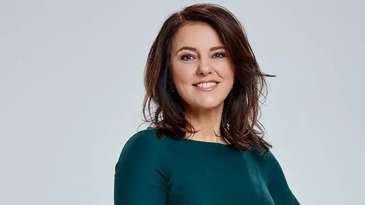 Susan Visser Biography: Kids, Age, Net Worth, Partner, Husband, Vriend, Art, Sars, Relatie, Instagram, Paintings, Wikipedia, South Bend, Wie Is De Mol Susan Visser Biography: Kids, Age, Net Worth, Partner, Husband, Vriend, Art, Sars, Relatie, Instagram, Paintings, Wikipedia, South Bend, Wie Is De Mol