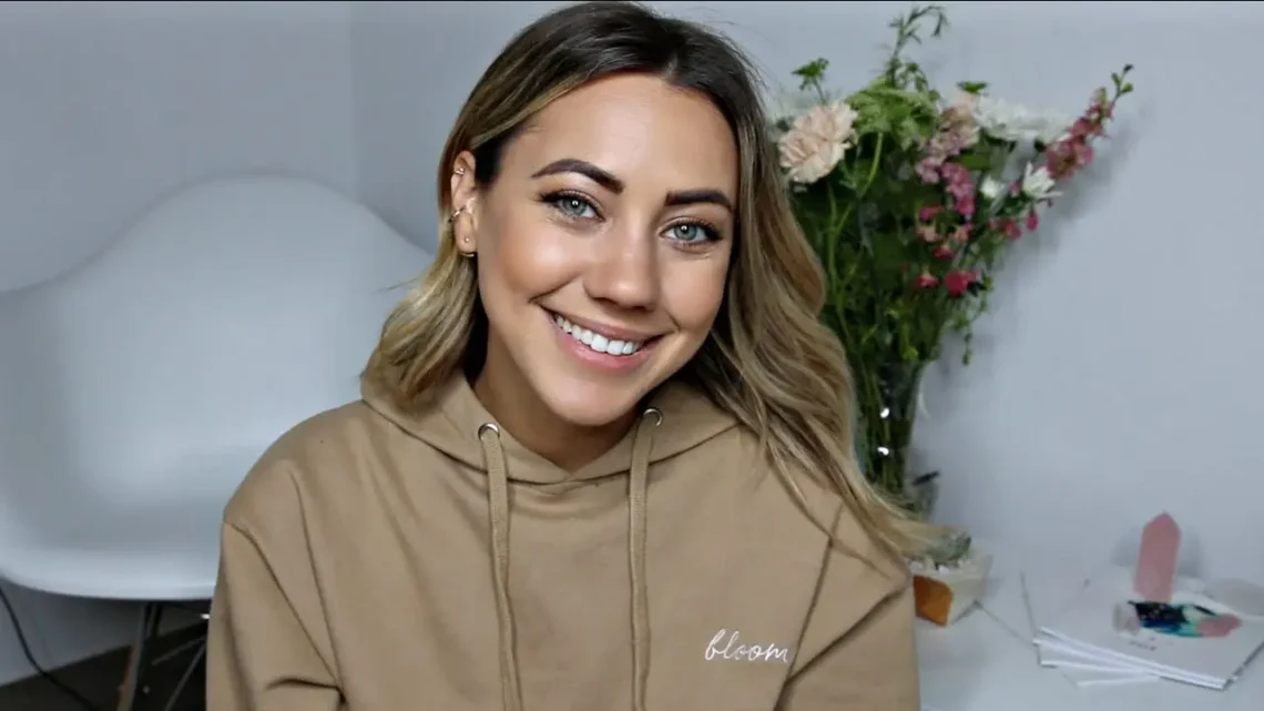 Cammie Scott Biography: Age, Girlfriend, Net Worth, Height, Engagement, Instagram, Tattoo, YouTube, Wikipedia, Boyfriend, Pictures