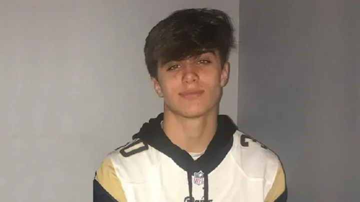 Luke Singletary Biography: Age, Girlfriend, TikTok, Height, Wikipedia, Football, Photos, Instagram, Parents Luke Singletary Biography: Age, Girlfriend, TikTok, Height, Wikipedia, Football, Photos, Instagram, Parents